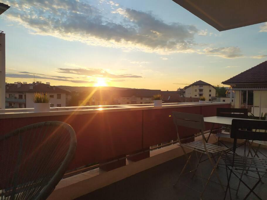 Cabana & Le Central - Proche Lac , Terrasse Et Parking 阿讷西 外观 照片
